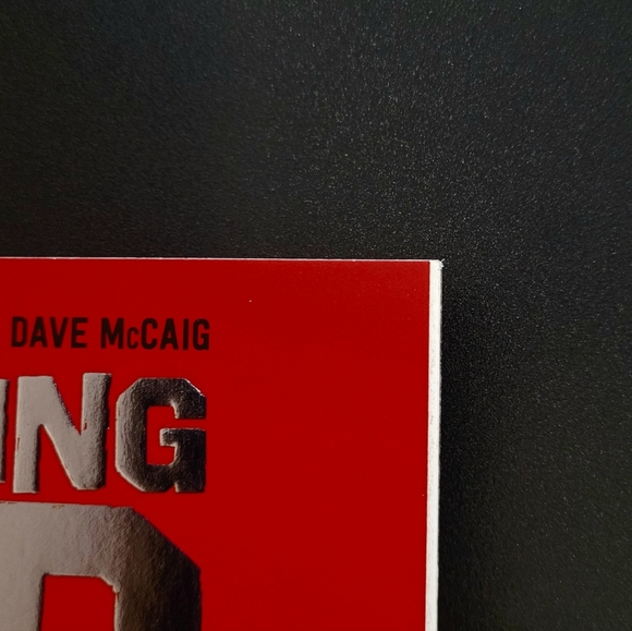 Walking Dead Deluxe #27 LCSD - Picture 5 of 7